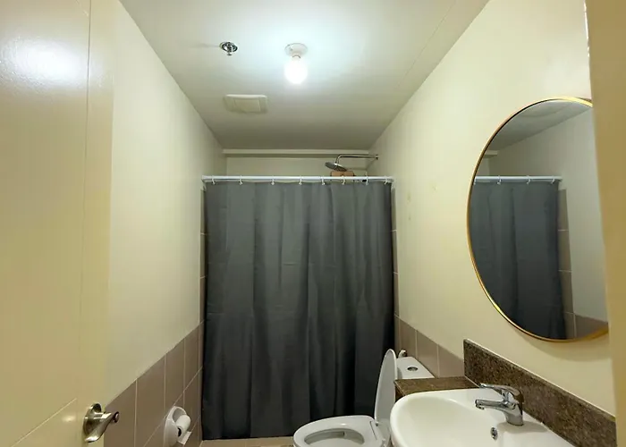Vincondotel Near Bgc 2br Fairlane 2403 Manila