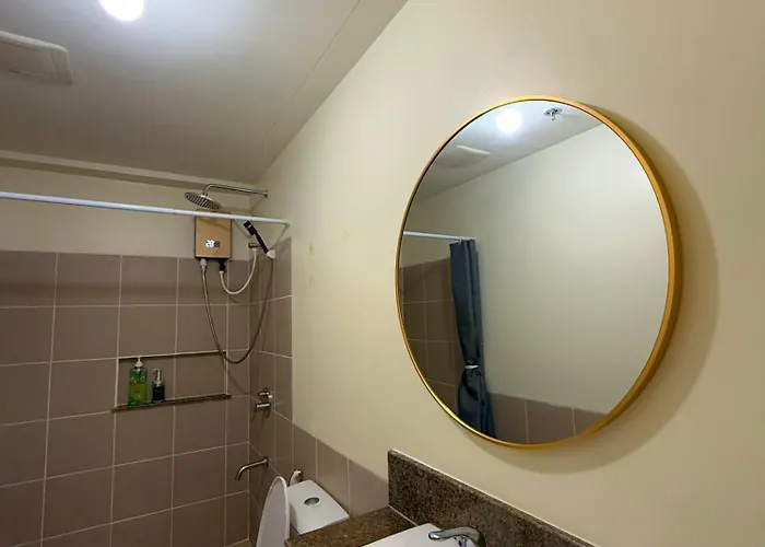 Vincondotel Near Bgc 2br Fairlane 2403 Apartahotel