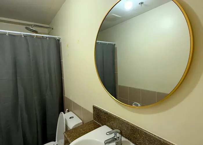 Apartahotel Vincondotel Near Bgc 2br Fairlane 2403 *
